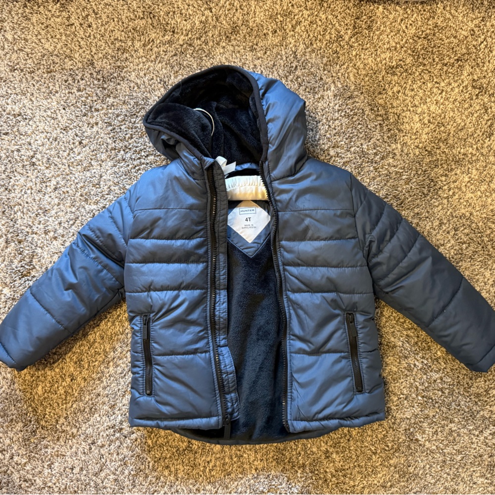 Hunter Kids Hooded Puffer Jacket in Navy